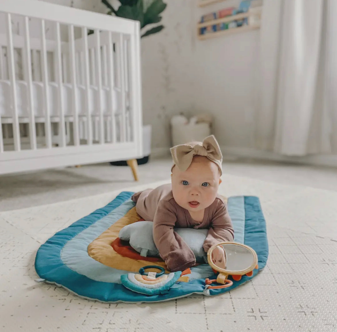 Bitzy Bespoke Ritzy Tummy Time™ Raimbow Play Mat